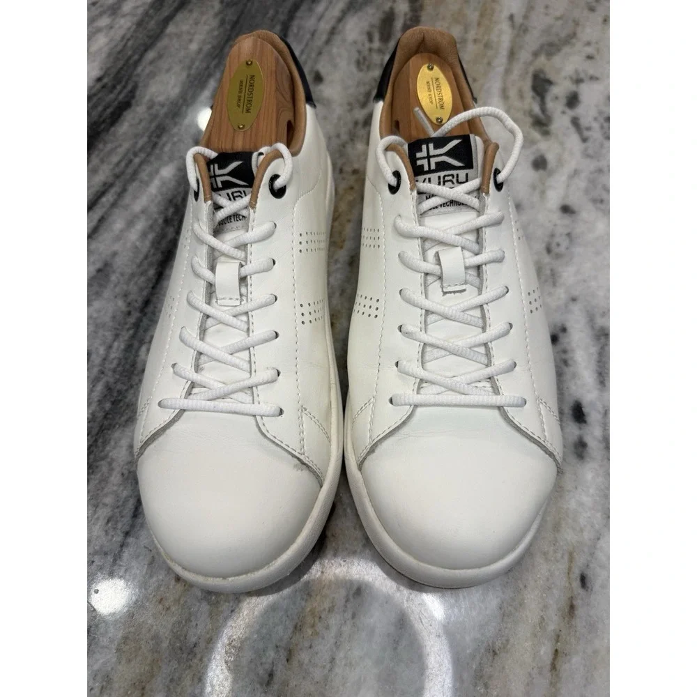 KURU Women's Roam Classic Court White butter-soft leather uppers Size 8